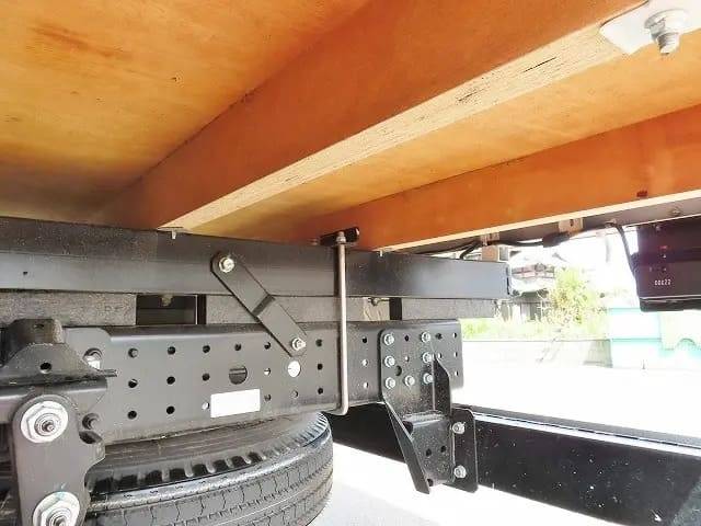 三菱ふそうキャンタークレーン5段小型（2t・3t）[写真38]