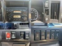 いすゞエルフ平ボディ小型（2t・3t）[写真20]