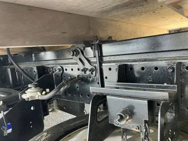 いすゞエルフ平ボディ小型（2t・3t）[写真31]