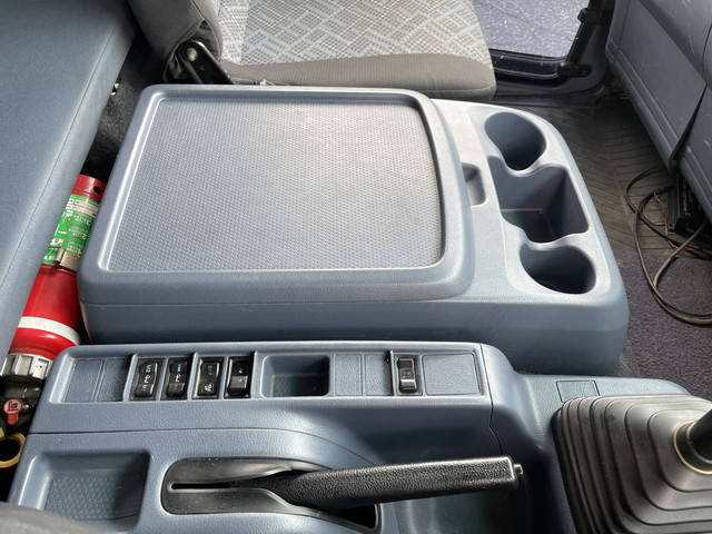 日野レンジャーアルミウイング中型（4t）[写真33]