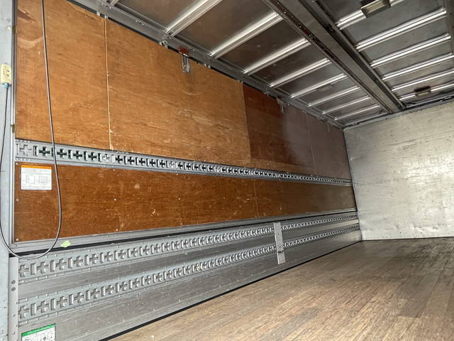 日野レンジャーアルミウイング中型（4t）[写真09]