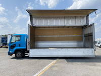 いすゞフォワードアルミウイング中型（4t）[写真13]