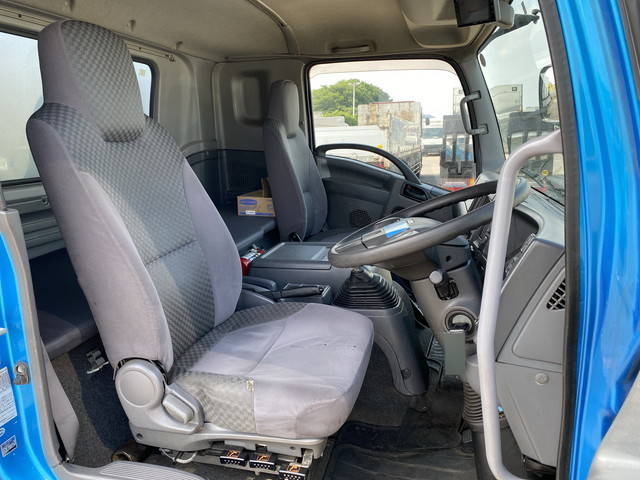 いすゞフォワードアルミウイング中型（4t）[写真29]