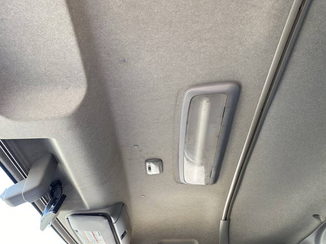 いすゞフォワードアルミウイング中型（4t）[写真30]