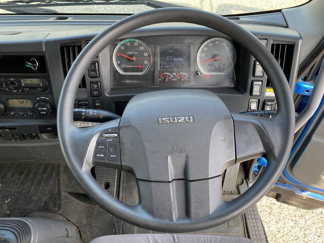 いすゞフォワードアルミウイング中型（4t）[写真34]