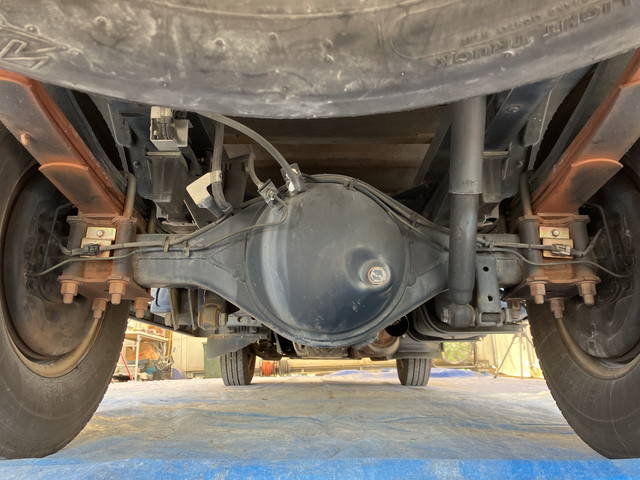 いすゞエルフ平ボディ小型（2t・3t）[写真20]