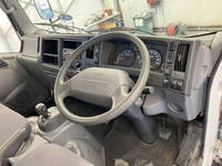 いすゞエルフ平ボディ小型（2t・3t）[写真32]