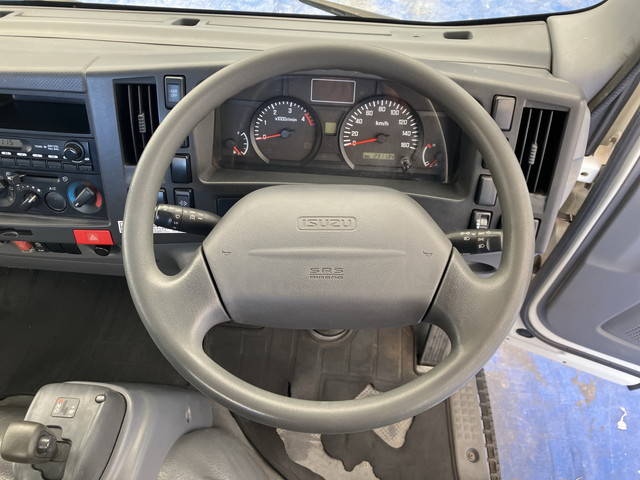 いすゞエルフ平ボディ小型（2t・3t）[写真33]