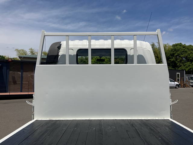 日野デュトロ平ボディ小型（2t・3t）[写真13]