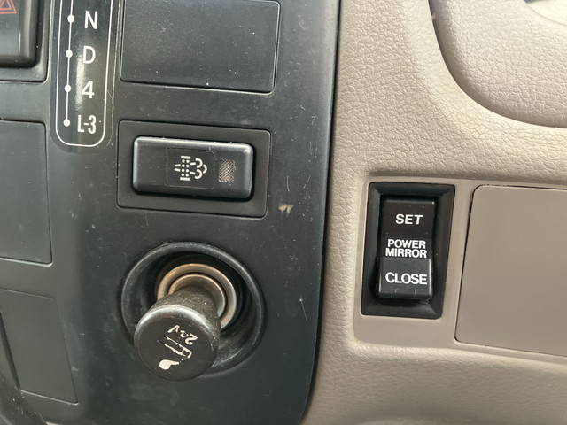 日野デュトロ平ボディ小型（2t・3t）[写真33]