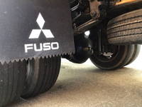 三菱ふそうキャンター平ボディ小型（2t・3t）[写真16]