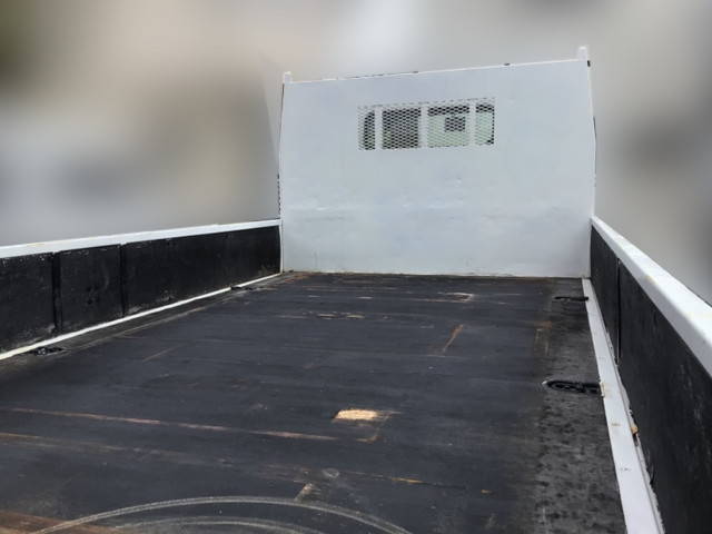 三菱ふそうキャンター平ボディ小型（2t・3t）[写真06]