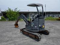 日立ミニユンボ（ミニバックホー）[写真04]
