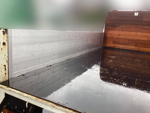 いすゞエルフアルミブロック小型（2t・3t）[写真13]