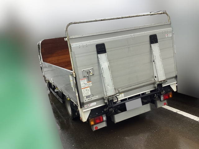 いすゞエルフアルミブロック小型（2t・3t）[写真04]