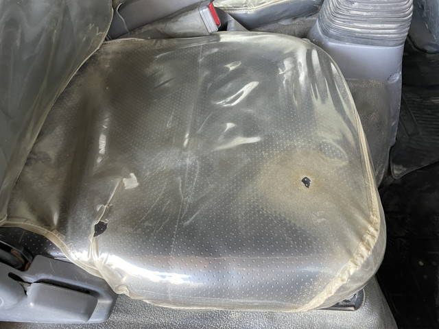 いすゞエルフダンプ小型（2t・3t）[写真29]