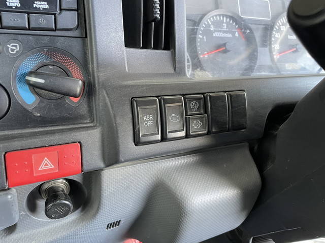 いすゞエルフダンプ小型（2t・3t）[写真35]