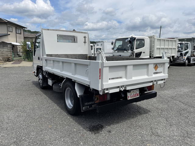 いすゞエルフダンプ小型（2t・3t）[写真04]