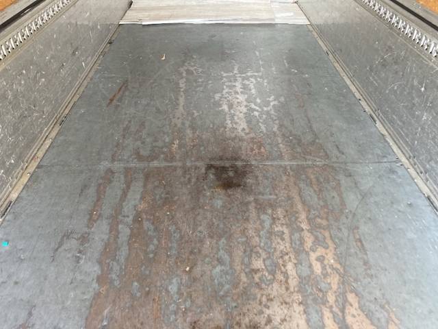 UDトラックスコンドルアルミバン中型（4t）[写真13]