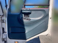 UDトラックスコンドルアルミバン中型（4t）[写真28]