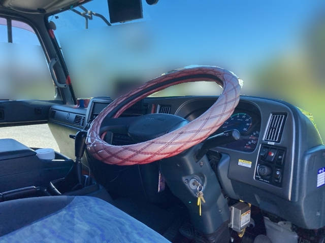 UDトラックスコンドルアルミバン中型（4t）[写真33]