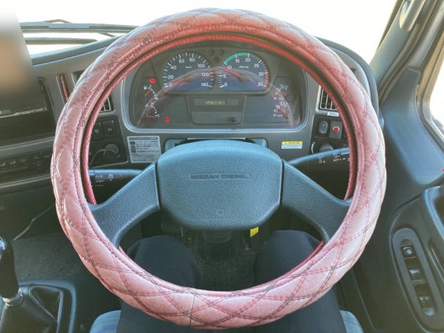 UDトラックスコンドルアルミバン中型（4t）[写真35]