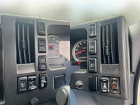 いすゞフォワード冷凍車（冷蔵車）中型（4t）[写真33]