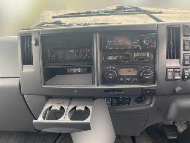 いすゞフォワード冷凍車（冷蔵車）中型（4t）[写真34]