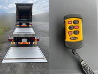 いすゞフォワード冷凍車（冷蔵車）中型（4t）[写真07]