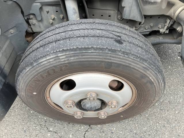 三菱ふそうキャンタークレーン3段小型（2t・3t）[写真11]