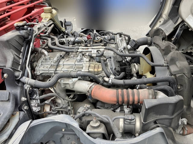 三菱ふそうキャンタークレーン3段小型（2t・3t）[写真18]