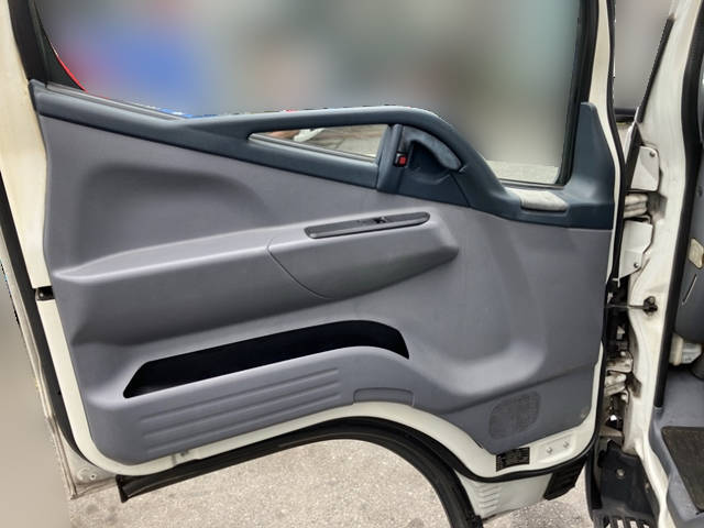 三菱ふそうキャンタークレーン3段小型（2t・3t）[写真21]