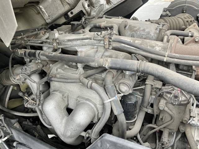 いすゞギガアルミウイング大型（10t）[写真20]