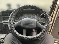 いすゞギガアルミウイング大型（10t）[写真27]