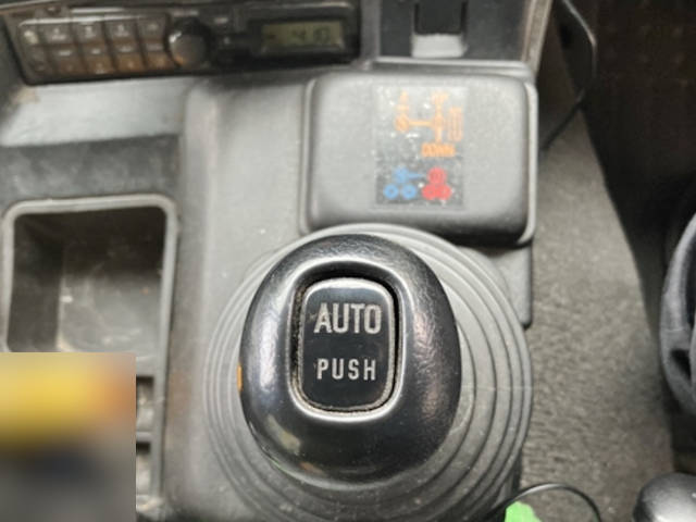 いすゞギガアルミウイング大型（10t）[写真35]