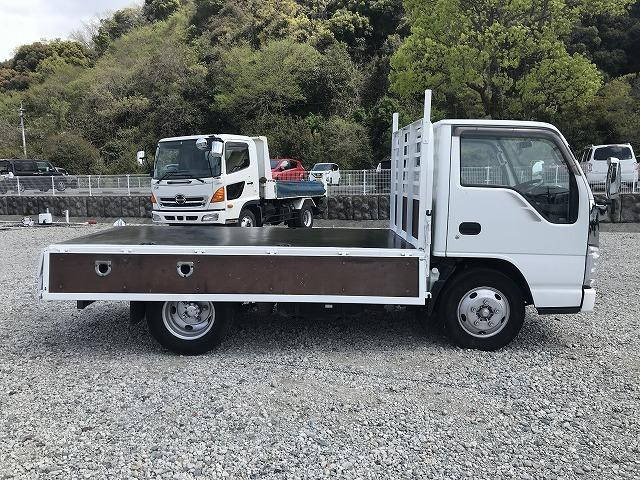 いすゞエルフ平ボディ小型（2t・3t）[写真13]