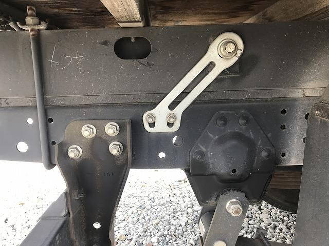 いすゞエルフ平ボディ小型（2t・3t）[写真23]