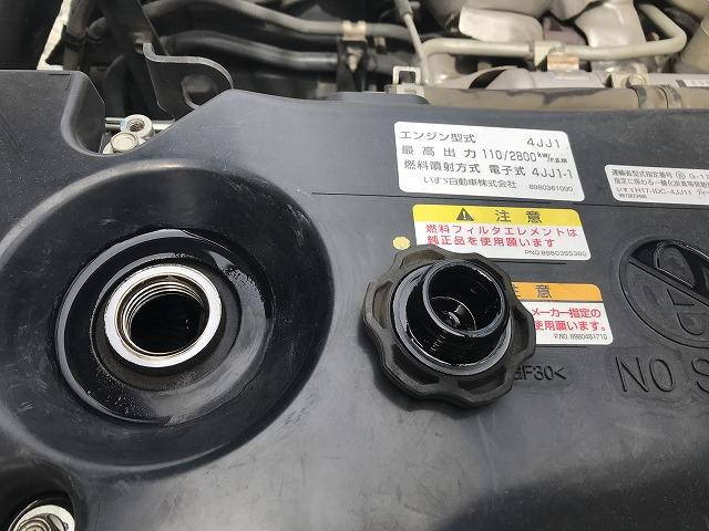 いすゞエルフ平ボディ小型（2t・3t）[写真24]