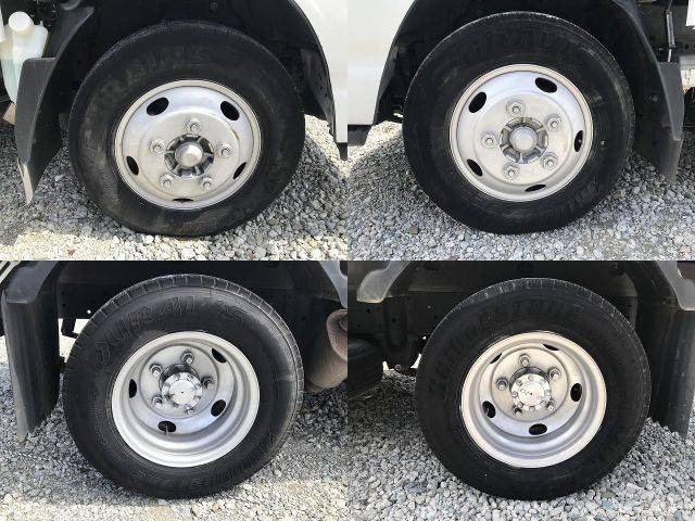 いすゞエルフ平ボディ小型（2t・3t）[写真29]