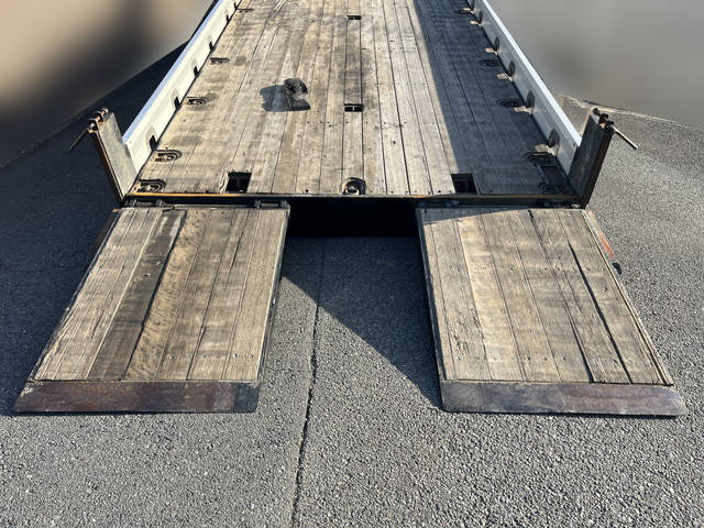 三菱ふそうスーパーグレートセーフティローダー大型（10t）[写真10]