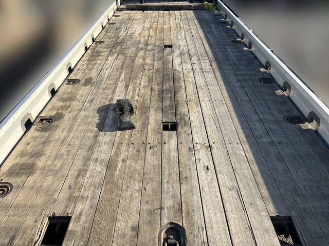 三菱ふそうスーパーグレートセーフティローダー大型（10t）[写真11]