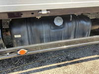 いすゞエルフアルミブロック小型（2t・3t）[写真13]