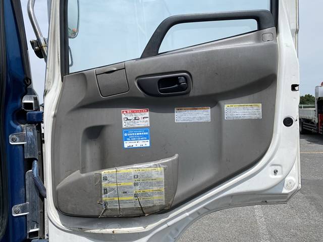 UDトラックスコンドルセルフクレーン4段増トン（6t・8t）[写真29]