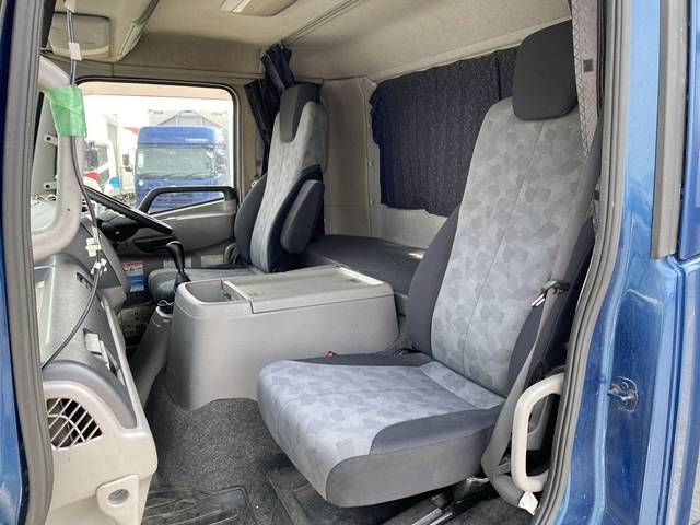 UDトラックスコンドルセルフクレーン4段増トン（6t・8t）[写真31]