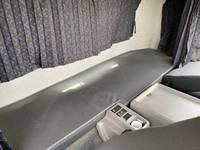 UDトラックスコンドルセルフクレーン4段増トン（6t・8t）[写真35]