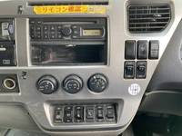 UDトラックスコンドルセルフクレーン4段増トン（6t・8t）[写真38]