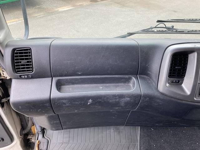 日野レンジャーアルミウイング中型（4t）[写真34]