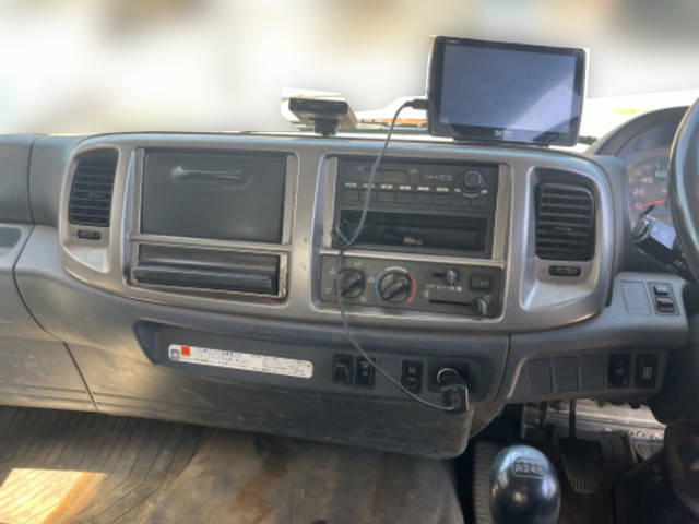 日野レンジャーダンプ中型（4t）[写真30]