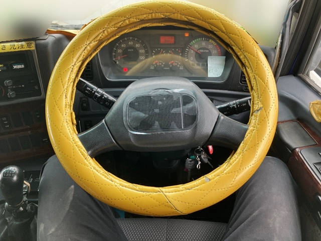 日野プロフィアダンプ大型（10t）[写真32]