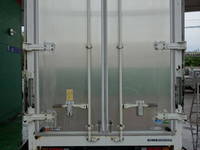 いすゞエルフ幌ウイング小型（2t・3t）[写真15]